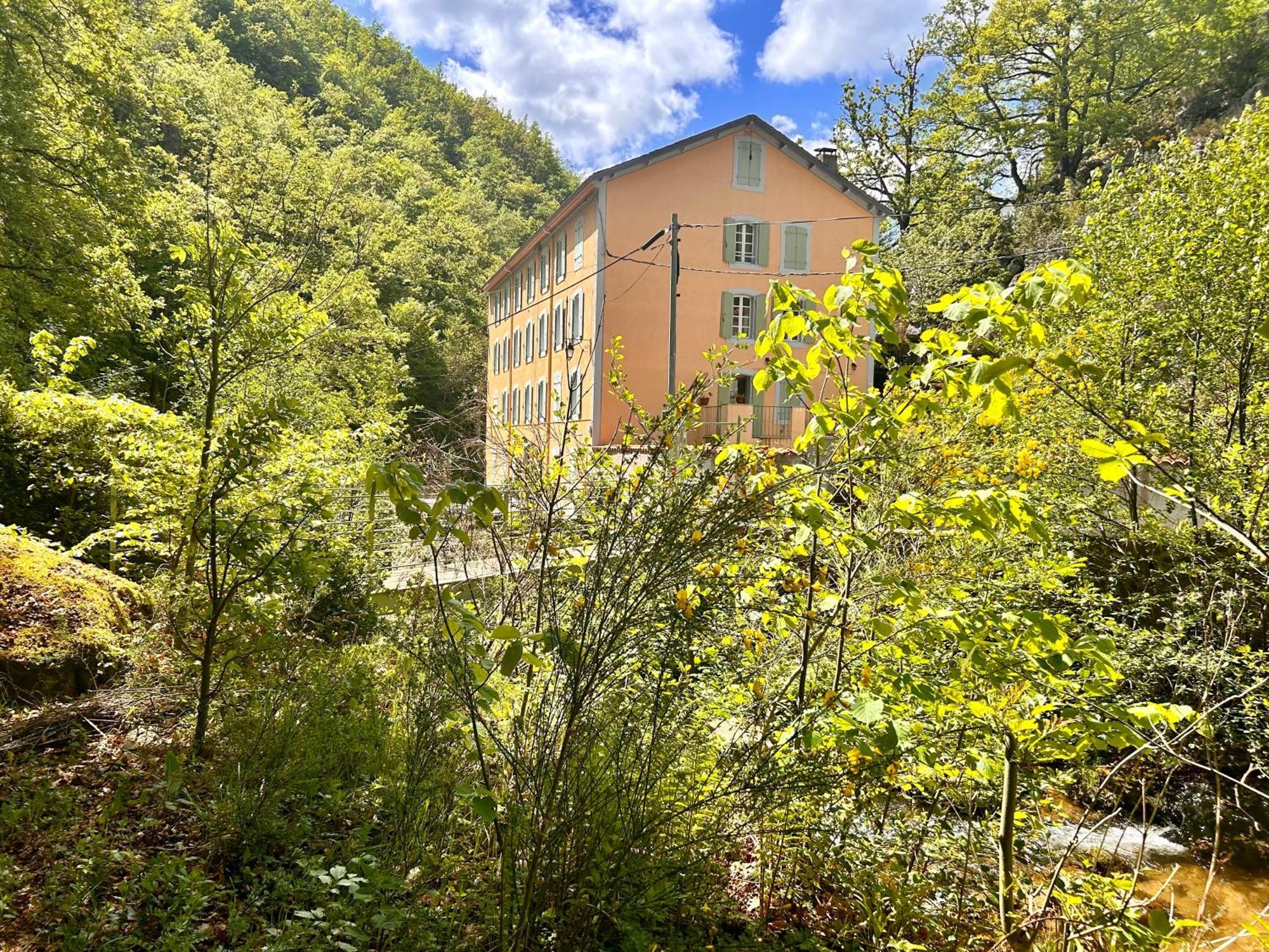 Notre-Dame D'Escouloubre Sources D'Eaux Chaudes Privees Et Sauna מראה חיצוני תמונה